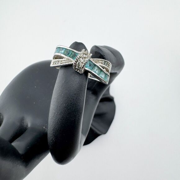 Vintage Silver Tone Bow Ring Green Glass & Marcasite Art Deco Style Glam Retro - Picture 1 of 10